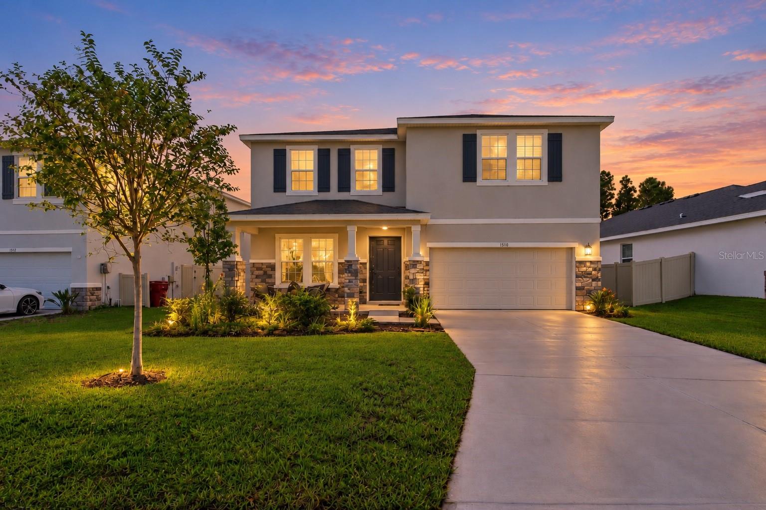 1510 TROPICAL OASIS AVE - Photo 1