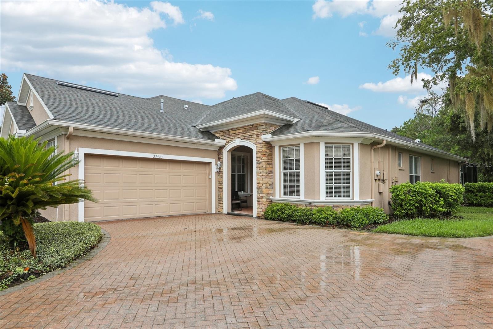 27443 MISTFLOWER DR - Photo 1