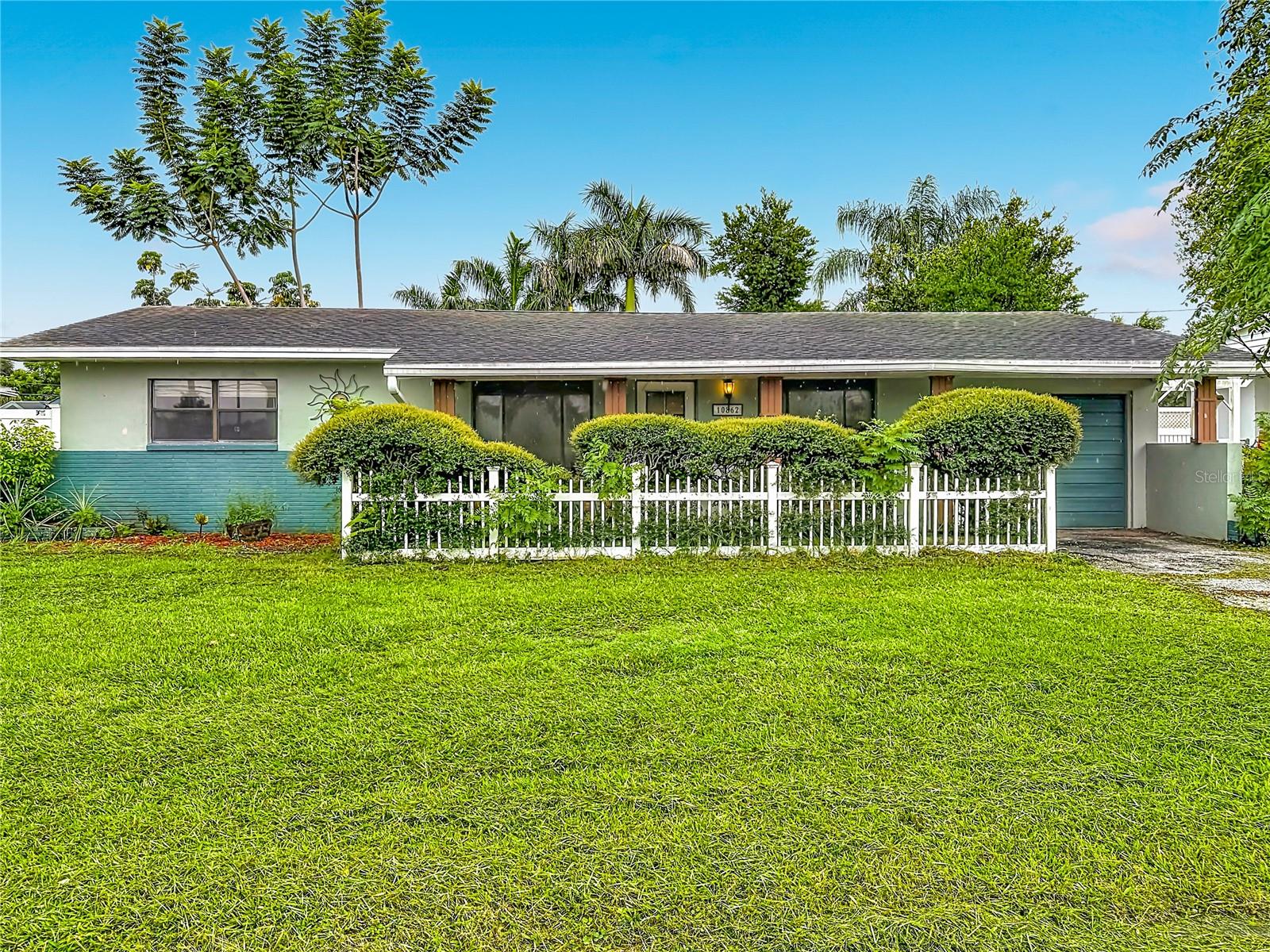 10862 102ND AVE - Photo 1