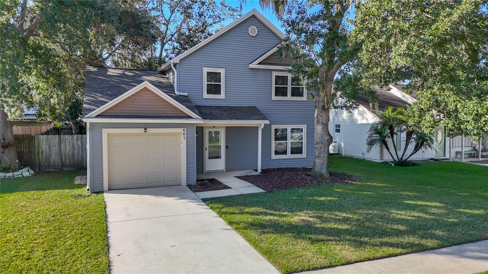 607 BREEZEWAY CT - Photo 1