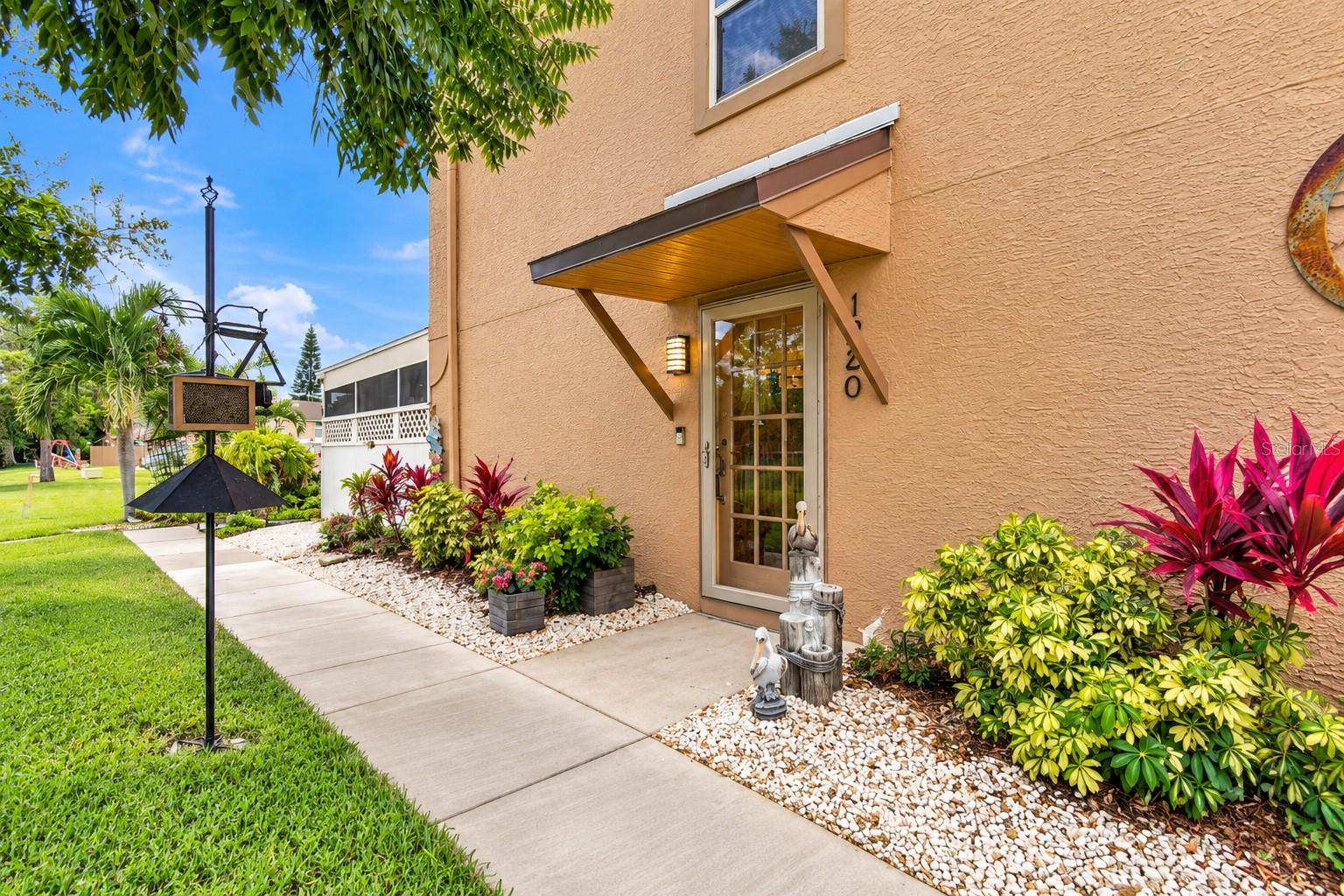 1880 CLEARBROOKE DR - Photo 1