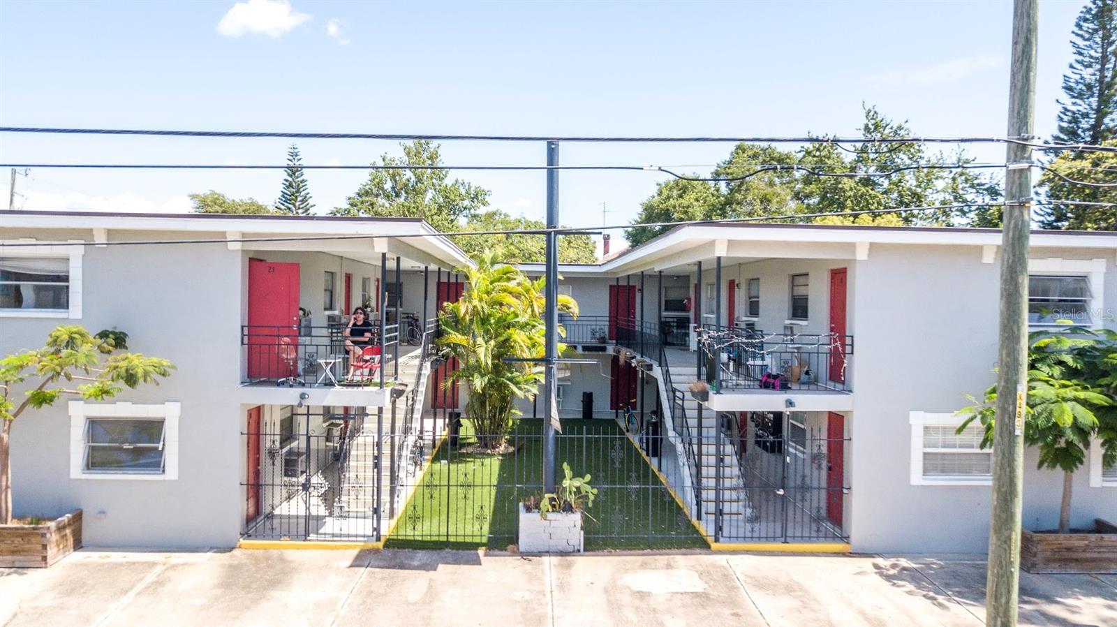 865 5TH AVE N #1A - Photo 1