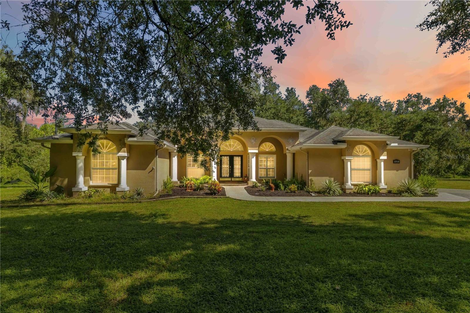 6910 CHARLES HUMPHREY RD - Photo 1