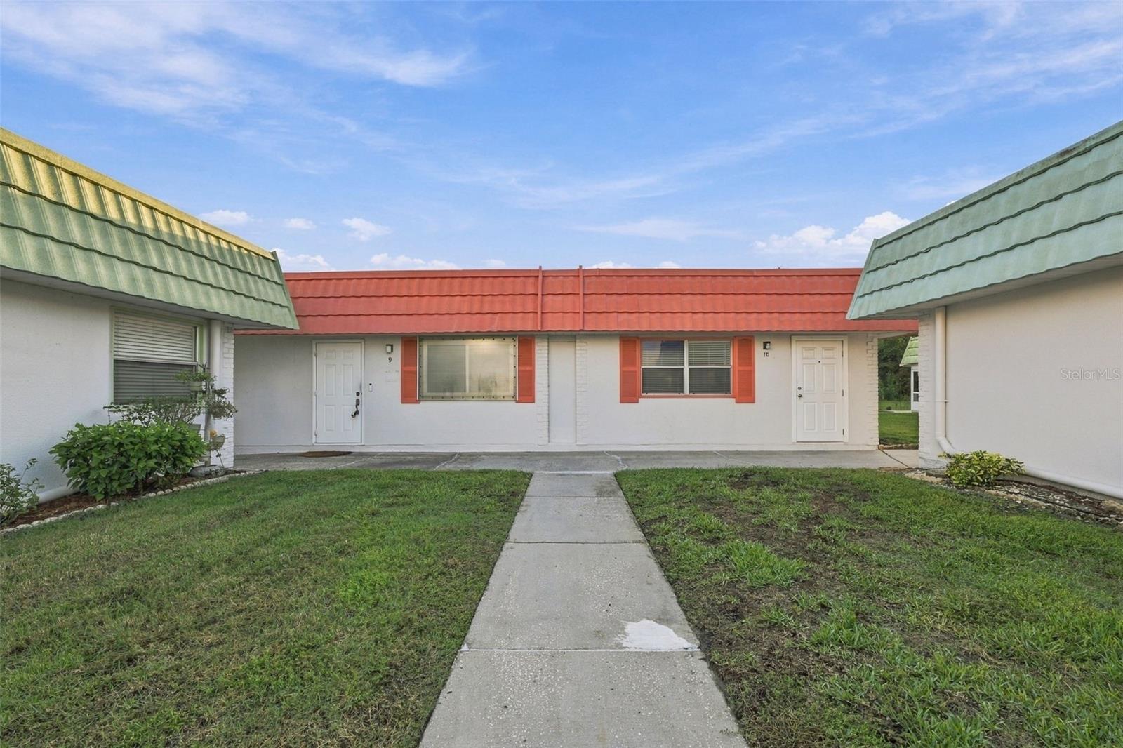 1802 BEDFORD LN #9 - Photo 1