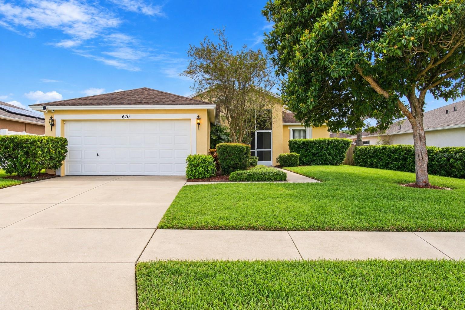 610 LAKEMONT DR - Photo 1