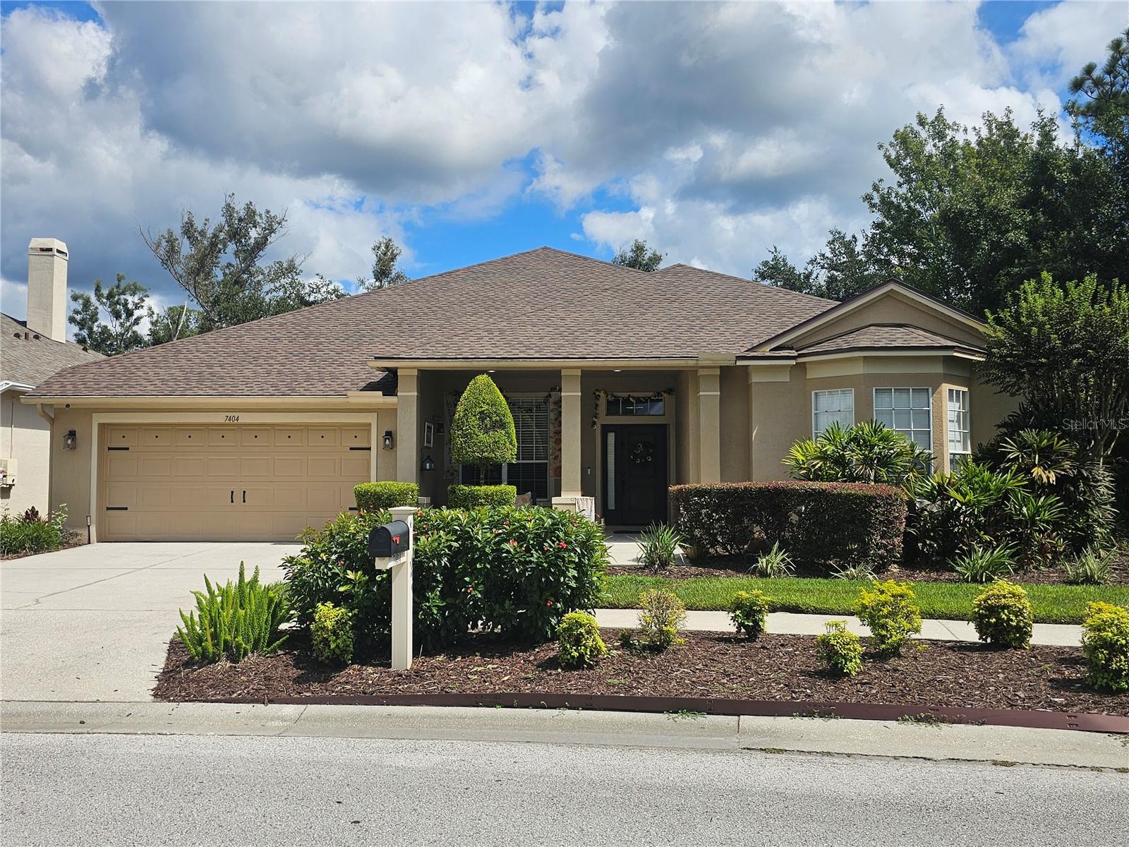 7404 AMBLESIDE DR - Photo 1