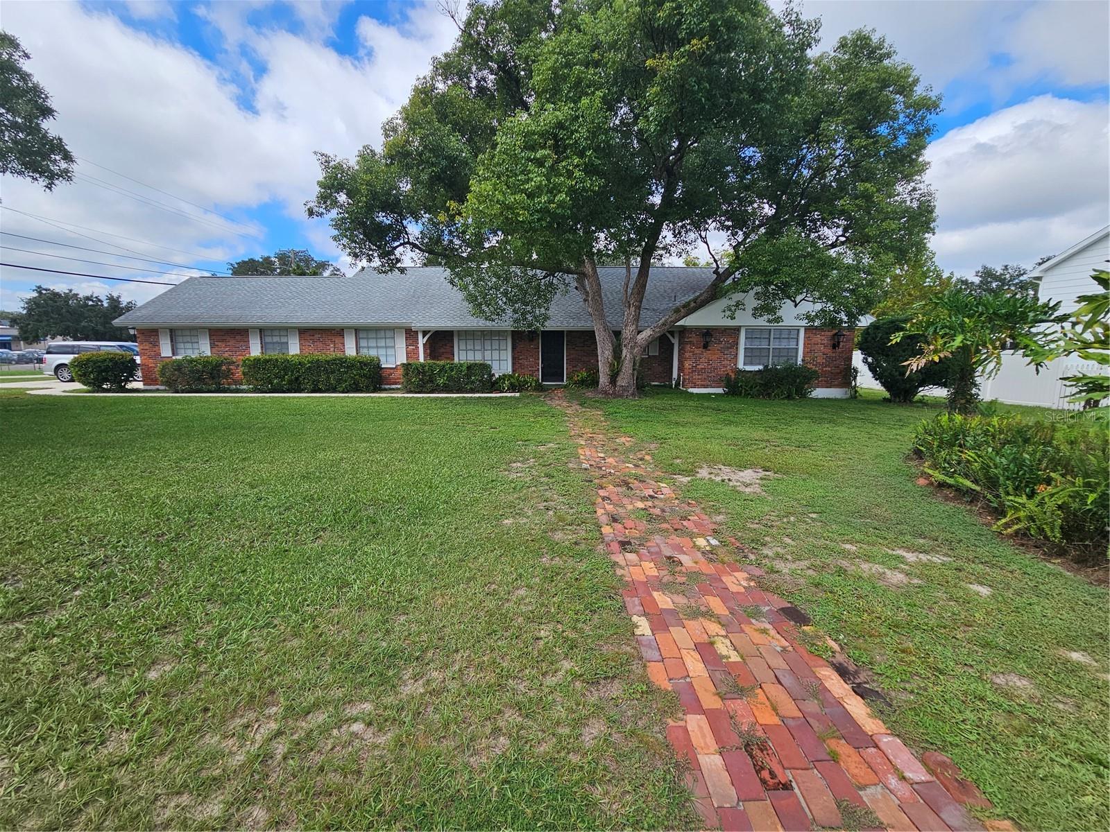 1302 RUSTLEWOOD DR - Photo 1