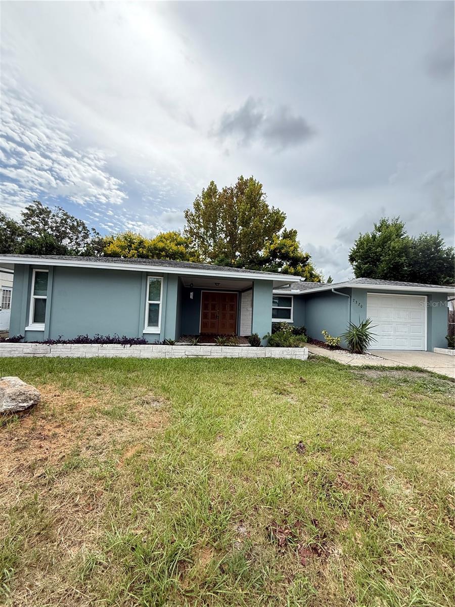 7320 KING ARTHUR DR - Photo 1