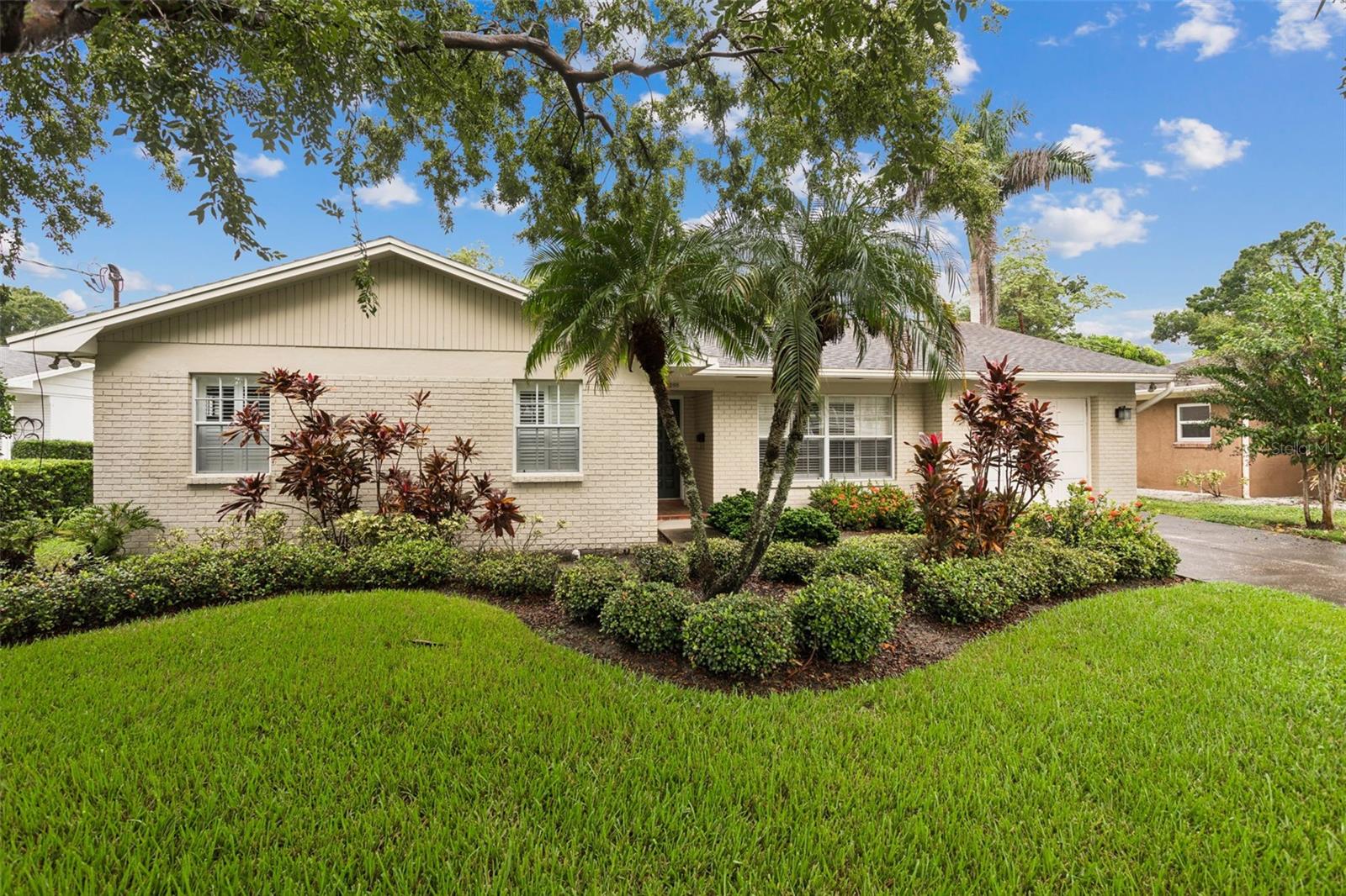 4208 N RIVER VIEW AVE - Photo 1