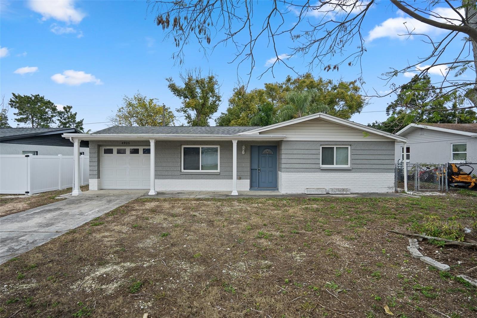 4925 BEACON HILL DR - Photo 1