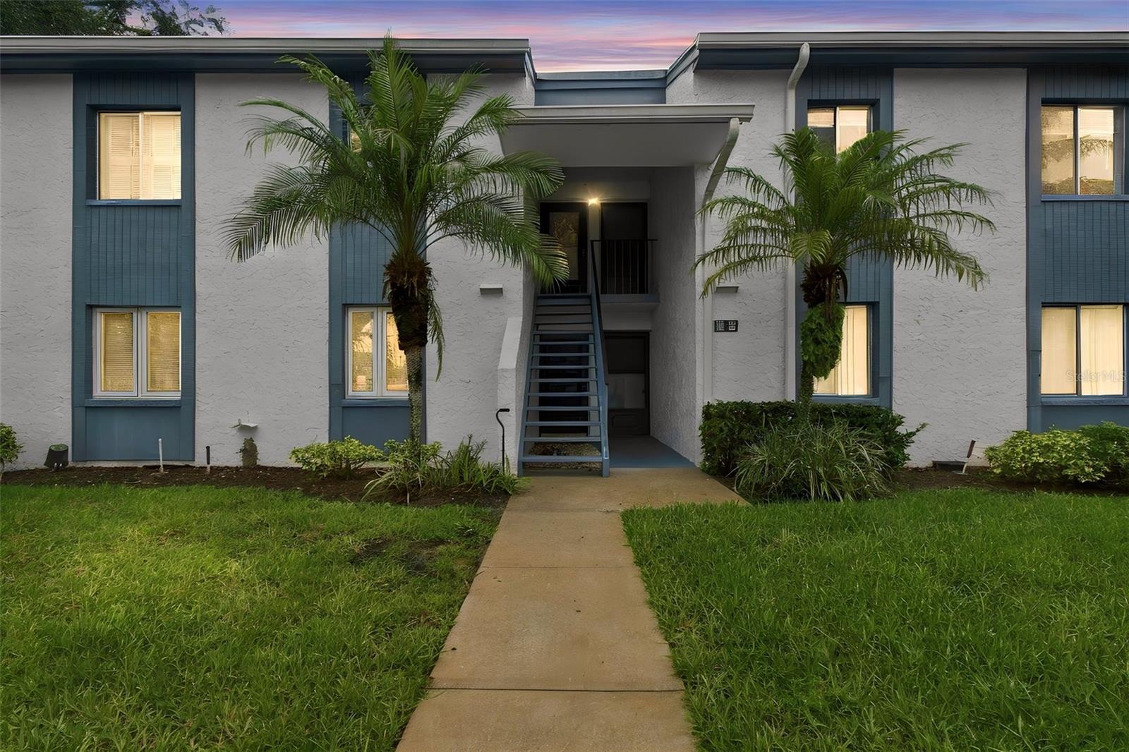 131 CYPRESS LN #131 - Photo 1