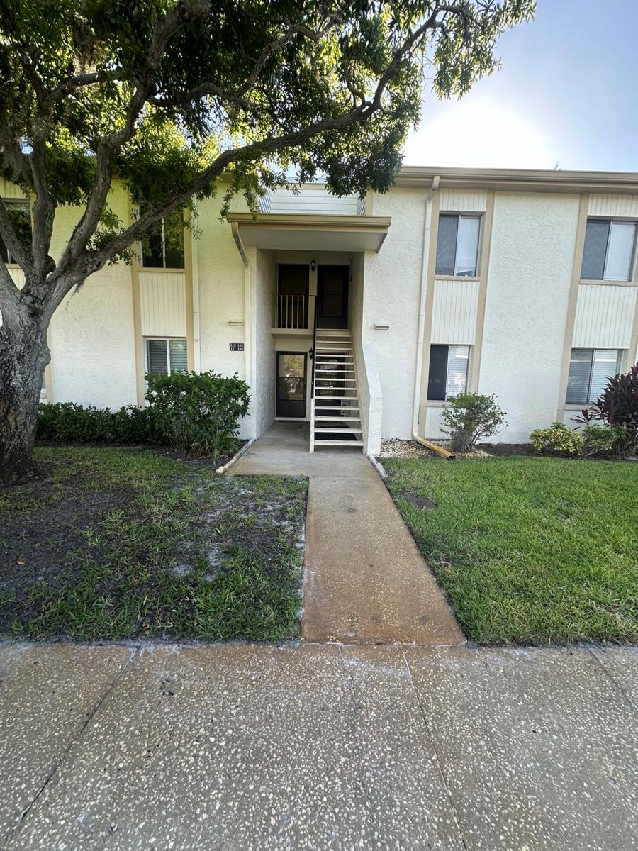 112 CYPRESS CT #112 - Photo 1