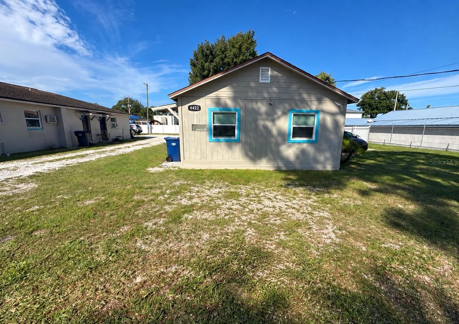 4422 N CLARK AVE #C - Photo 1