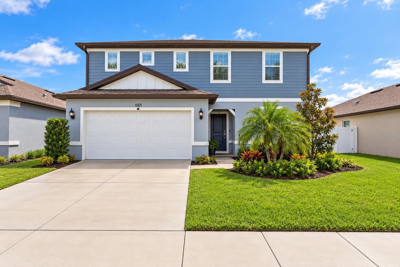 1001 SWAYING SAWGRASS AVE - Photo 1