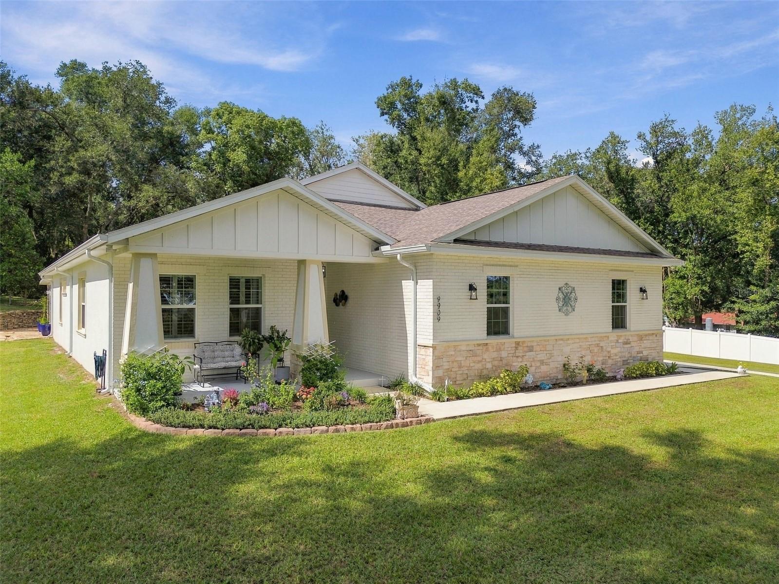 9909 PINE LEAF LN - Photo 1
