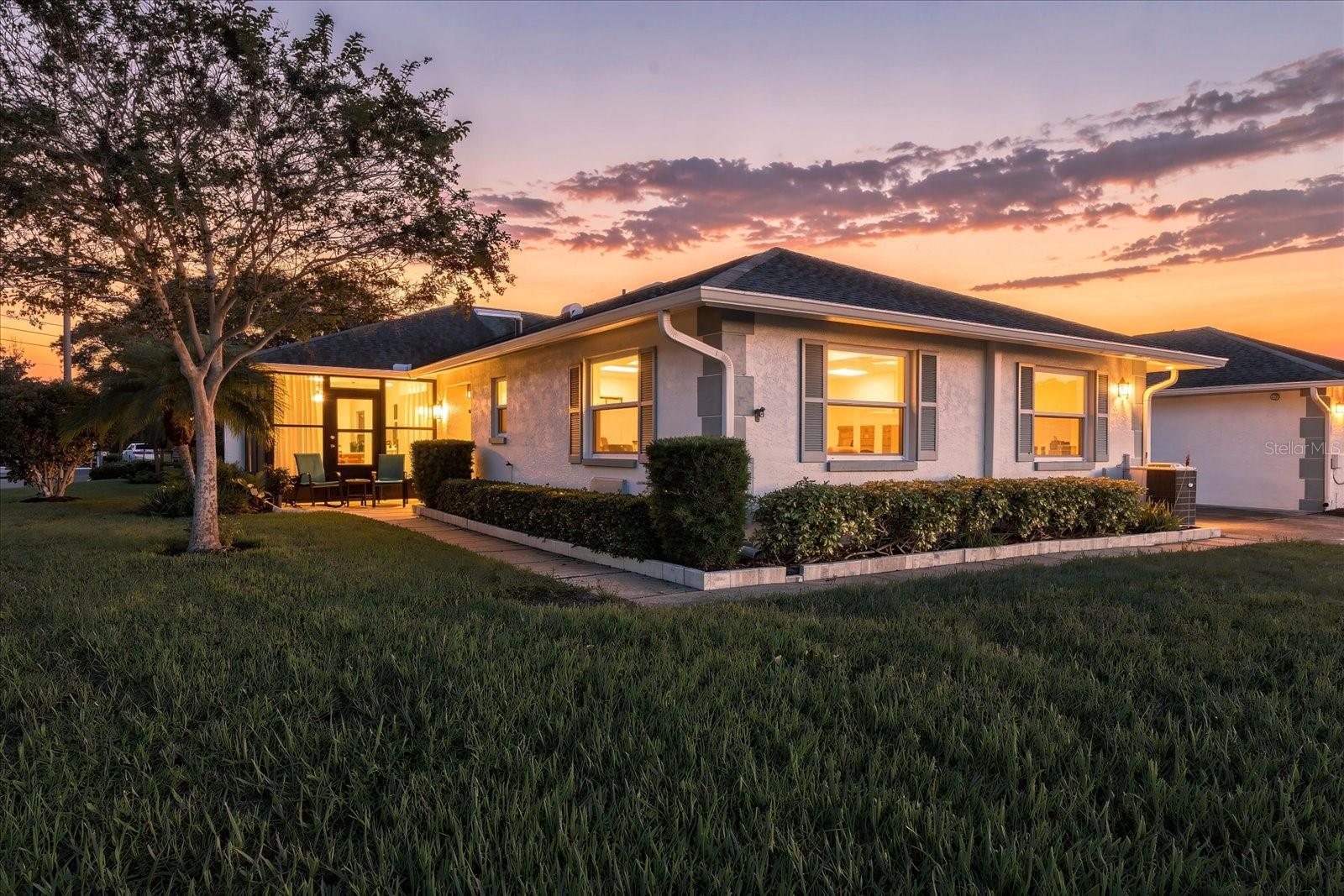 1307 STONEHAVEN LN - Photo 1