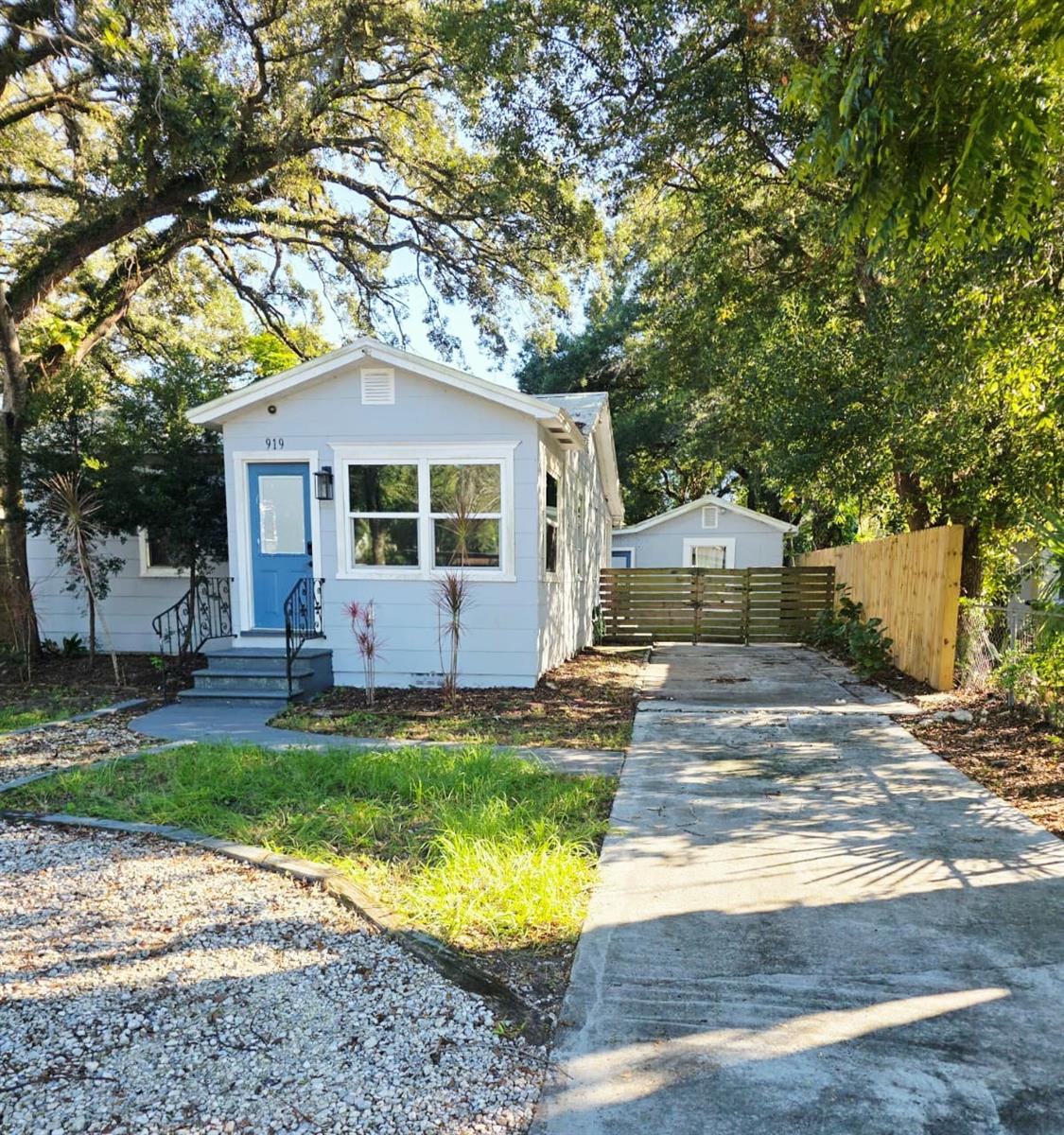 919 E FLORA ST - Photo 1