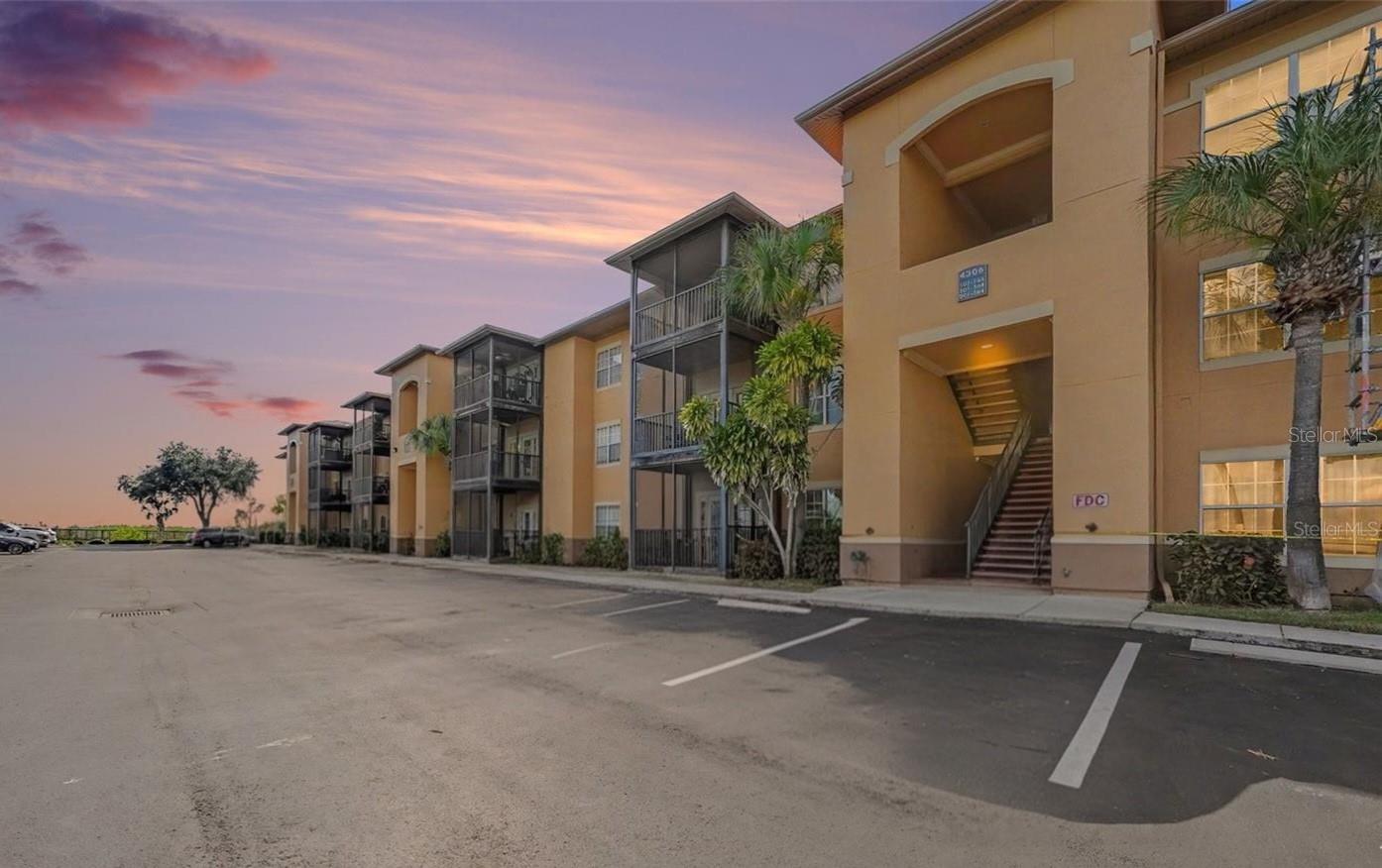 4306 BAYSIDE VILLAGE DR #204 - Photo 1