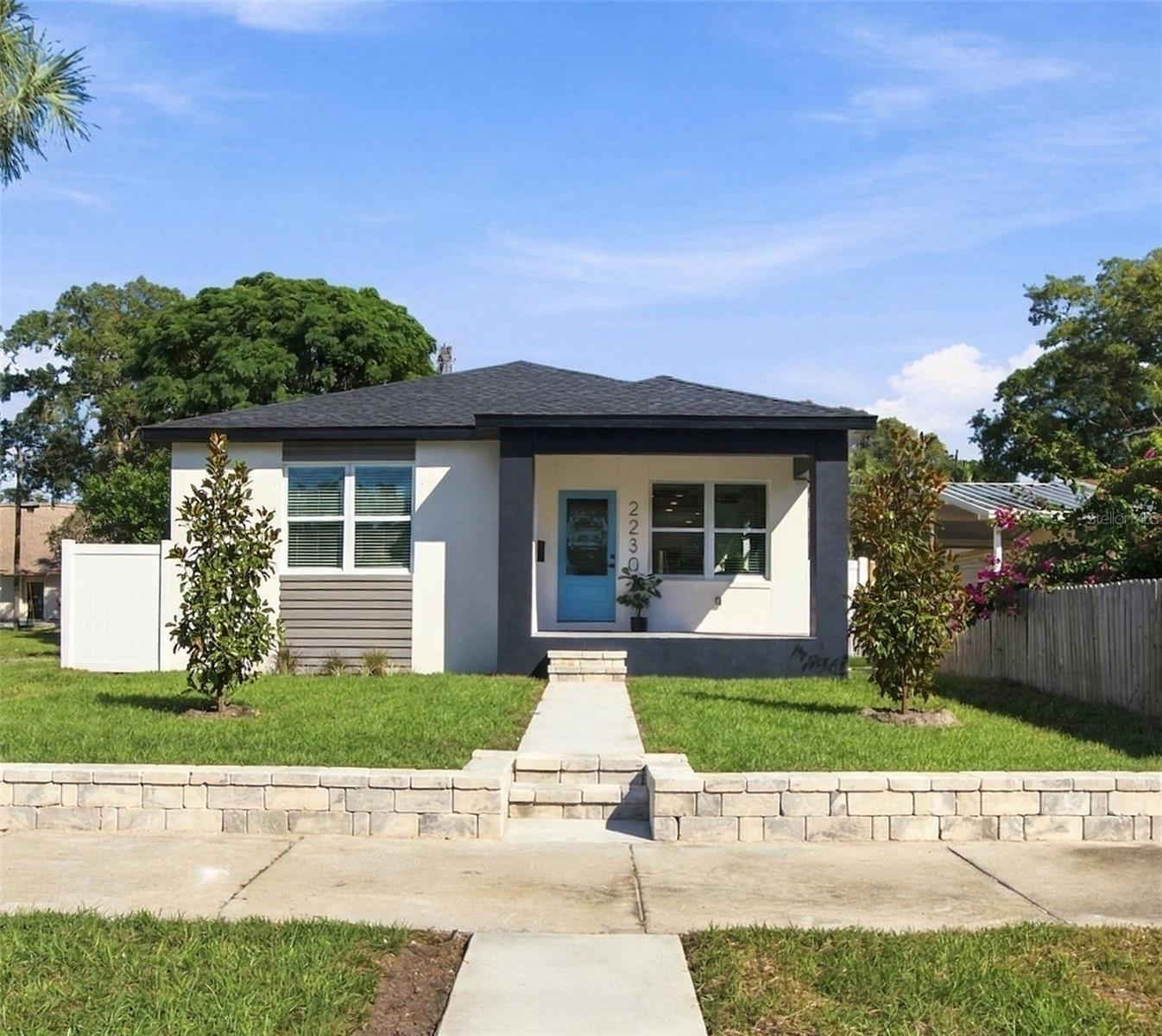 2230 KINGSTON ST S - Photo 1