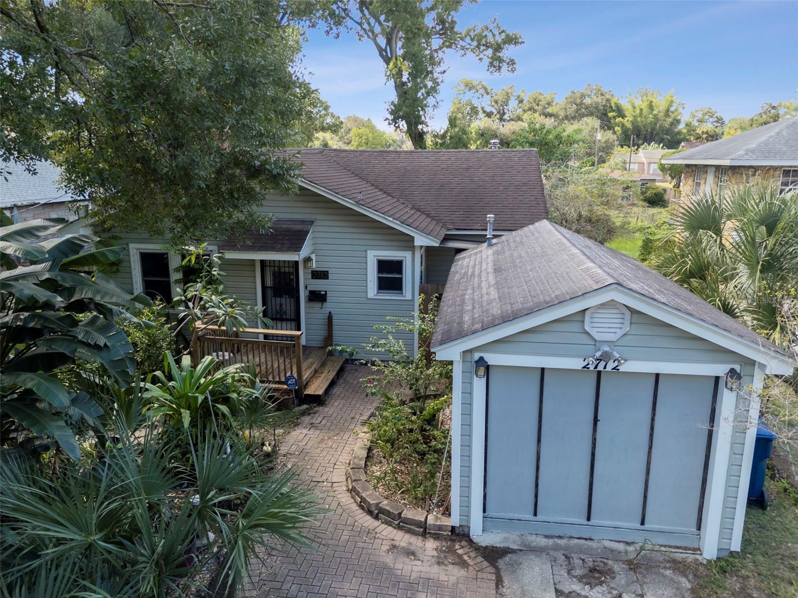 2712 N MUNRO ST - Photo 1