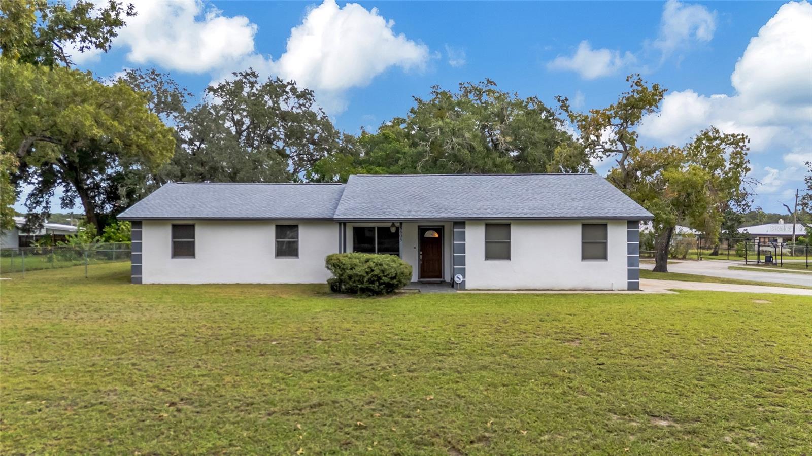 8605 GRANDVIEW DR - Photo 1