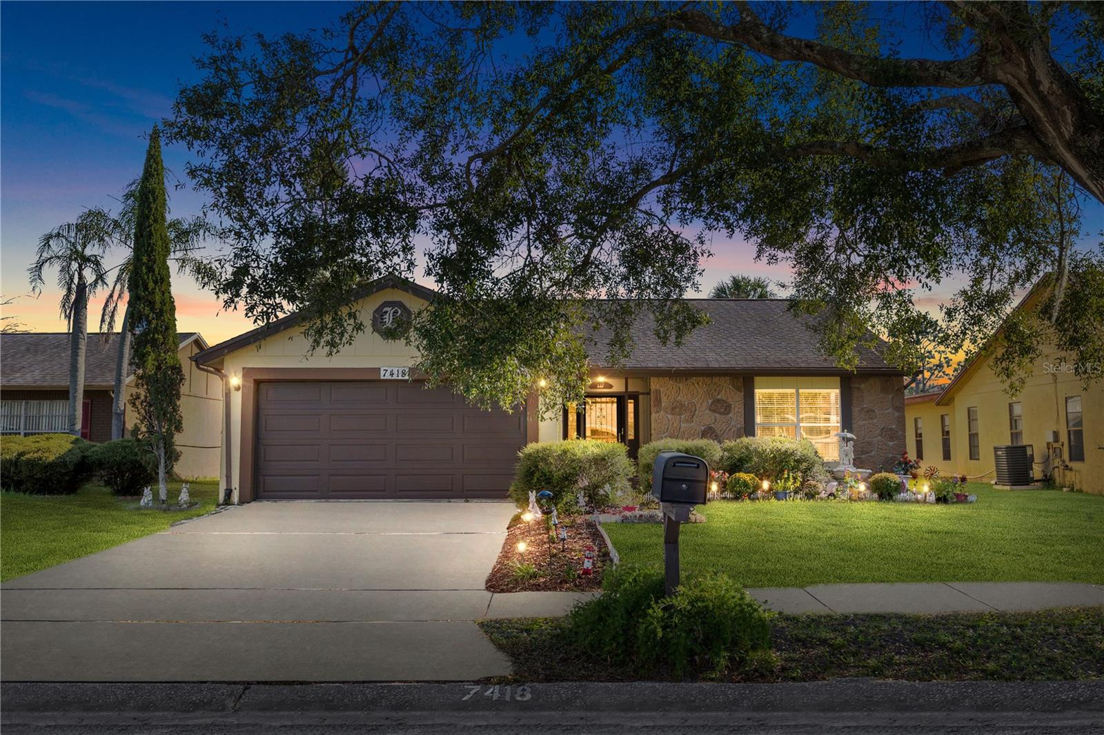 7418 RIVERBANK DR - Photo 1