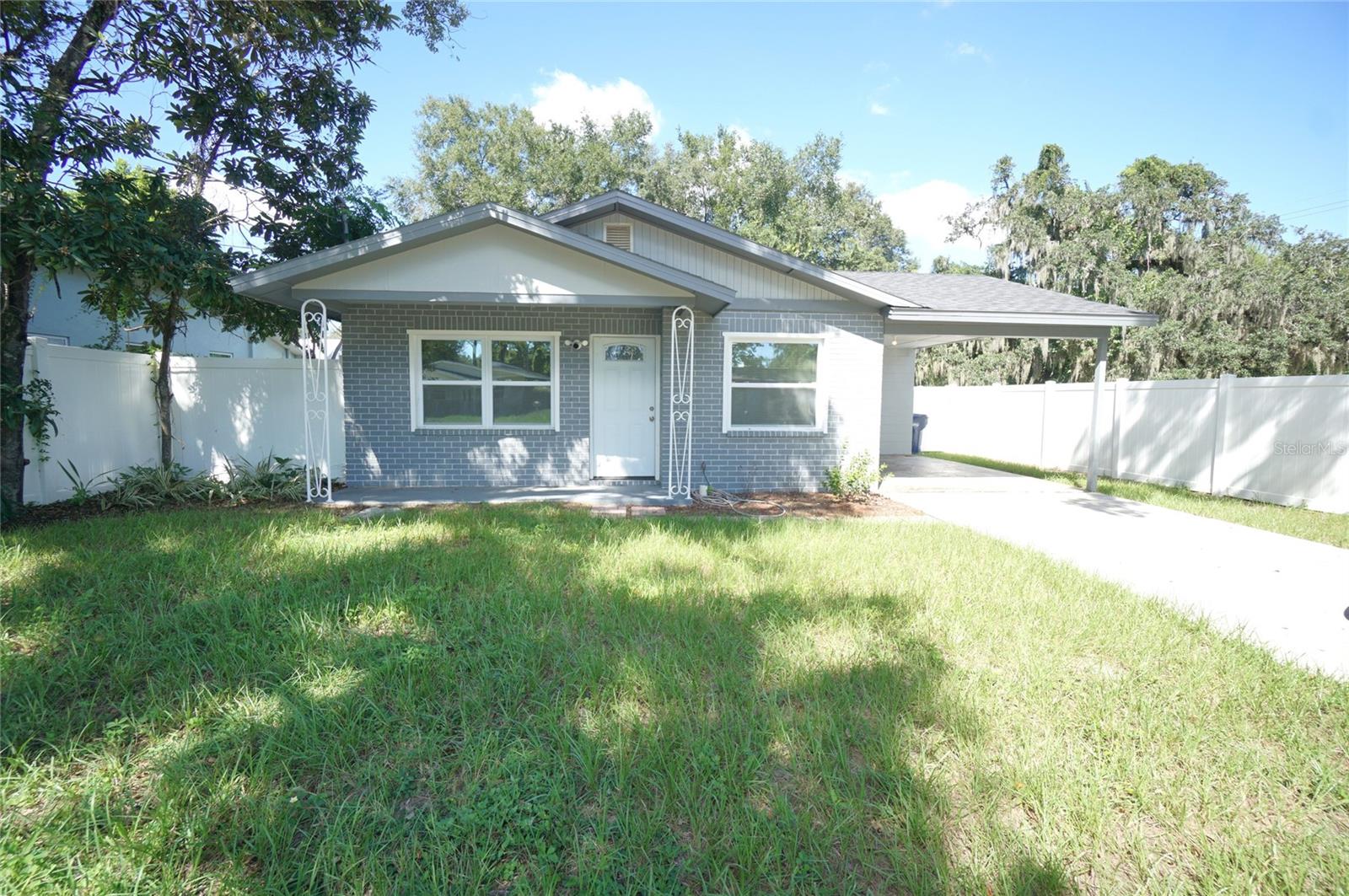 1810 E OSBORNE AVE - Photo 1