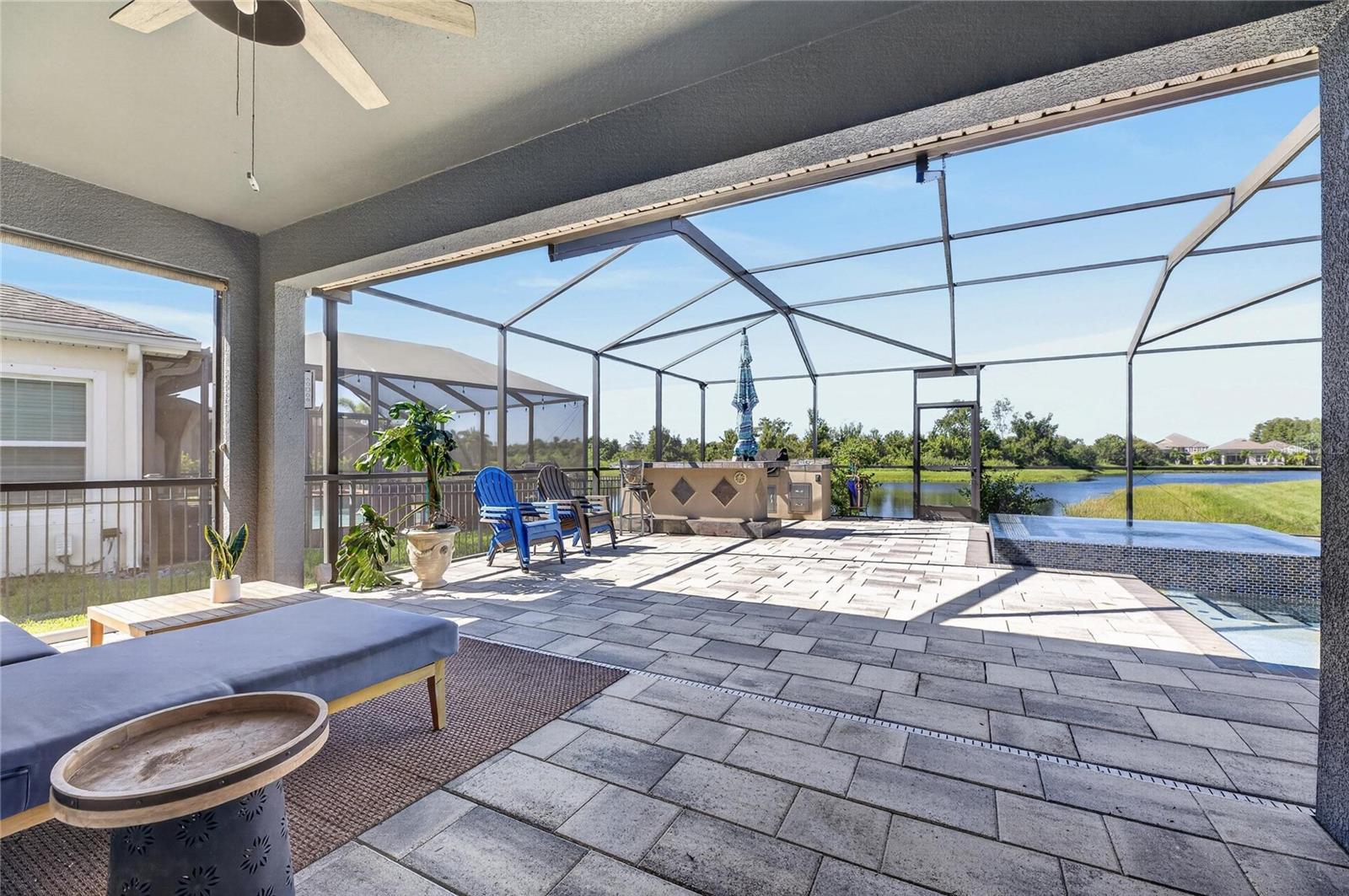 5527 SILVER SUN DR - Photo 1