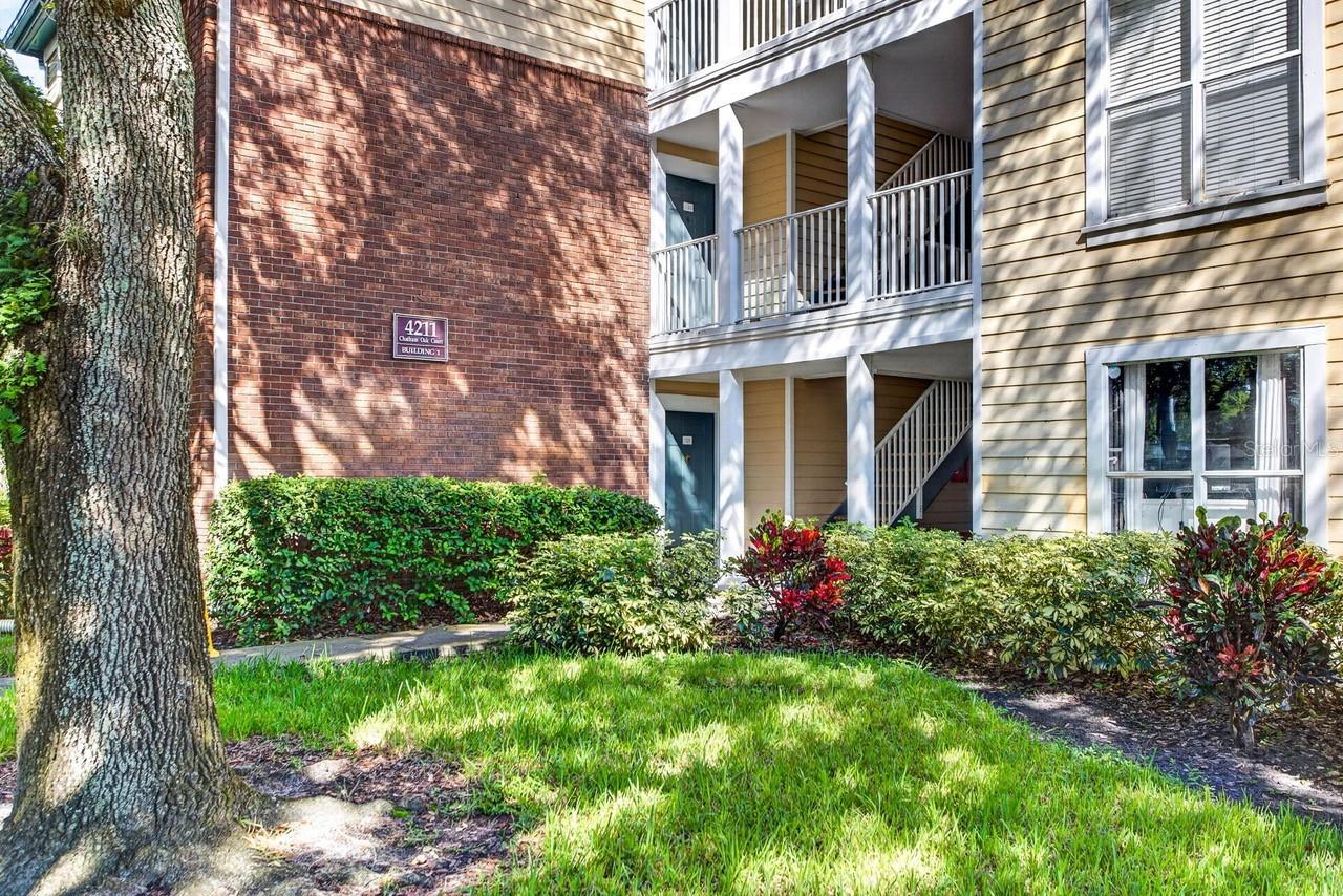 4211 CHATHAM OAK CT #111 - Photo 1