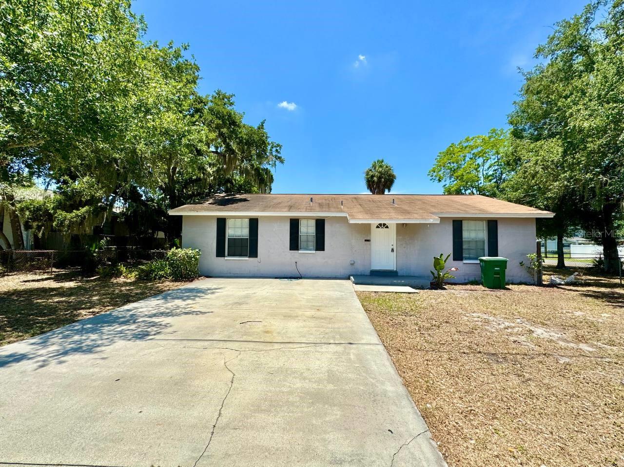 7601 S SWOOPE ST - Photo 1