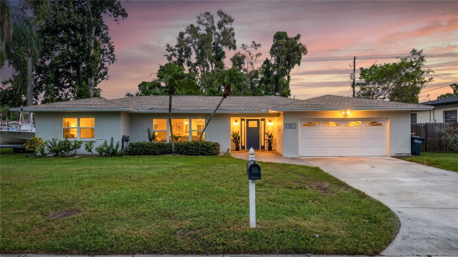1509 BARBARA AVE - Photo 1