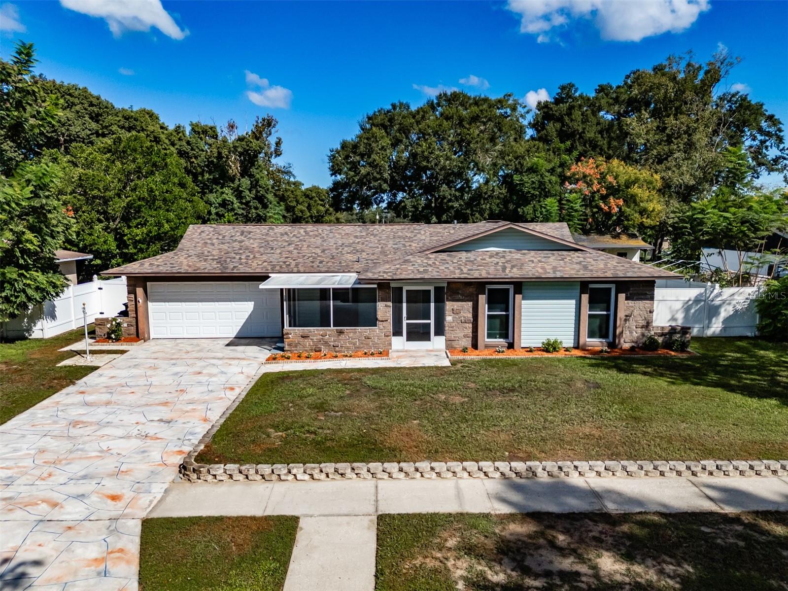 3302 KING RICHARD - Photo 1