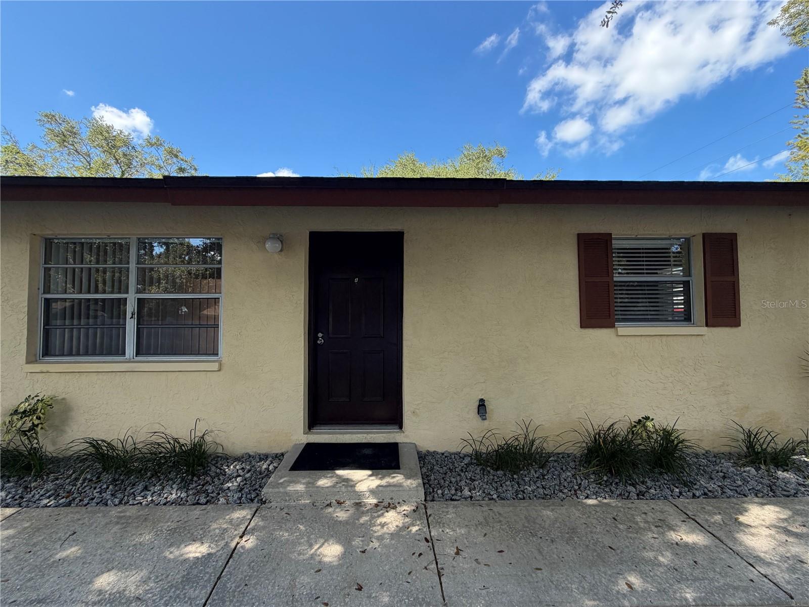 615 2ND AVE NE #A - Photo 1