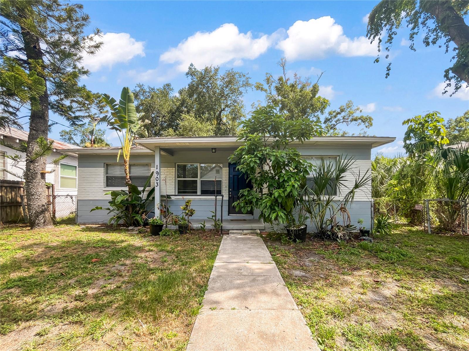 1903 W SPRUCE ST - Photo 1