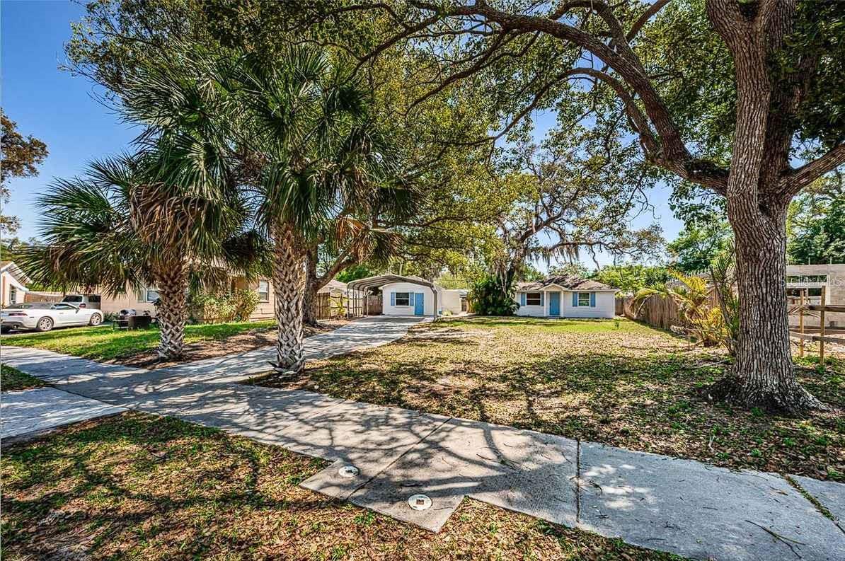 1233 1/2 SEDEEVA CIR S - Photo 1