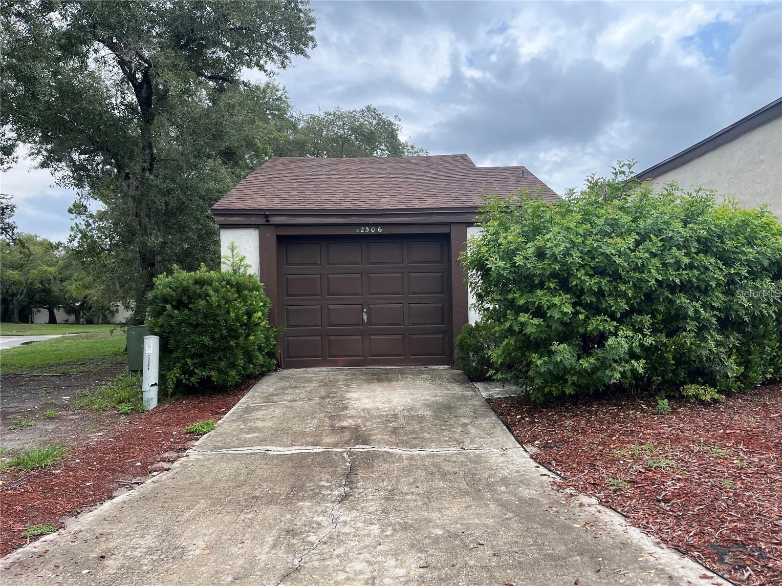 12506 FOX CROFT LN - Photo 1