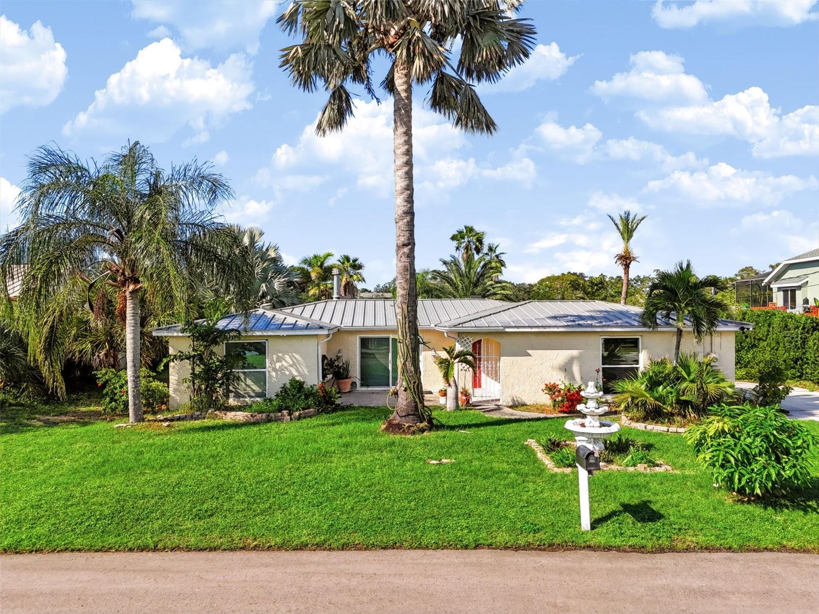 2123 BAYOU DR - Photo 1