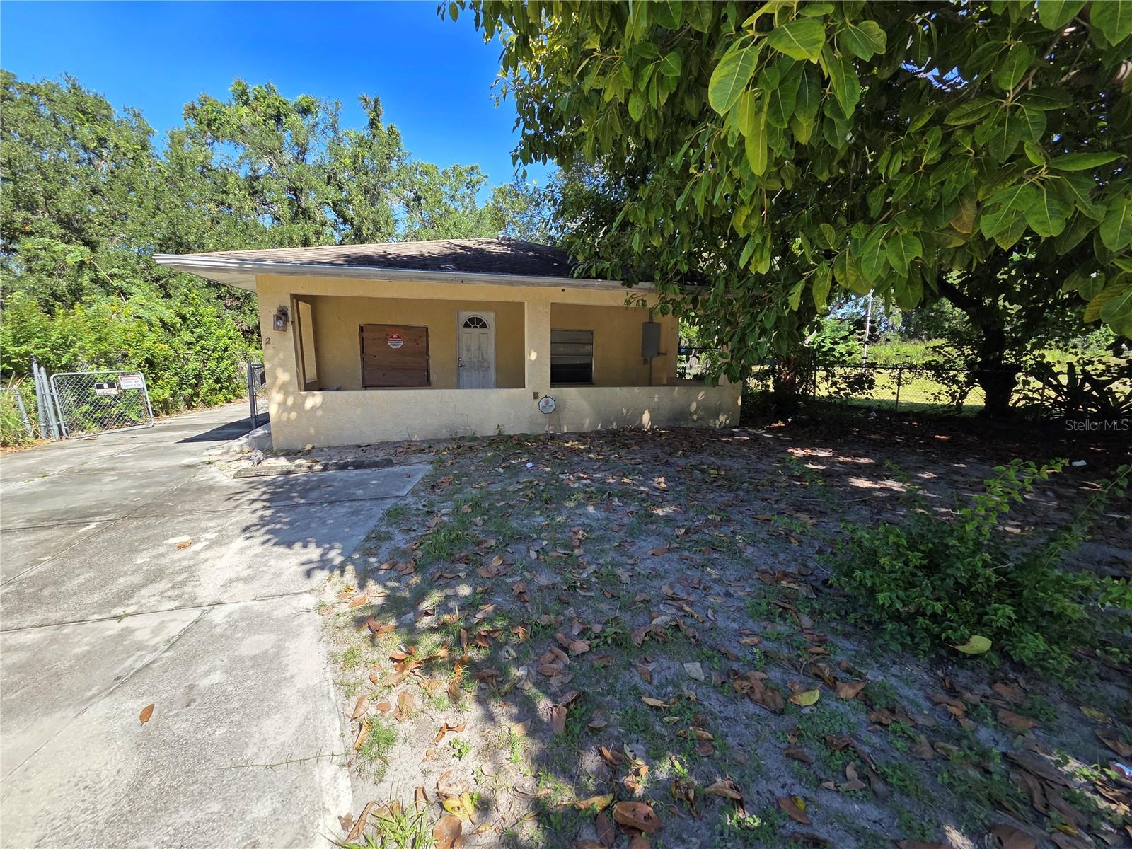 210 12TH ST W - Photo 1