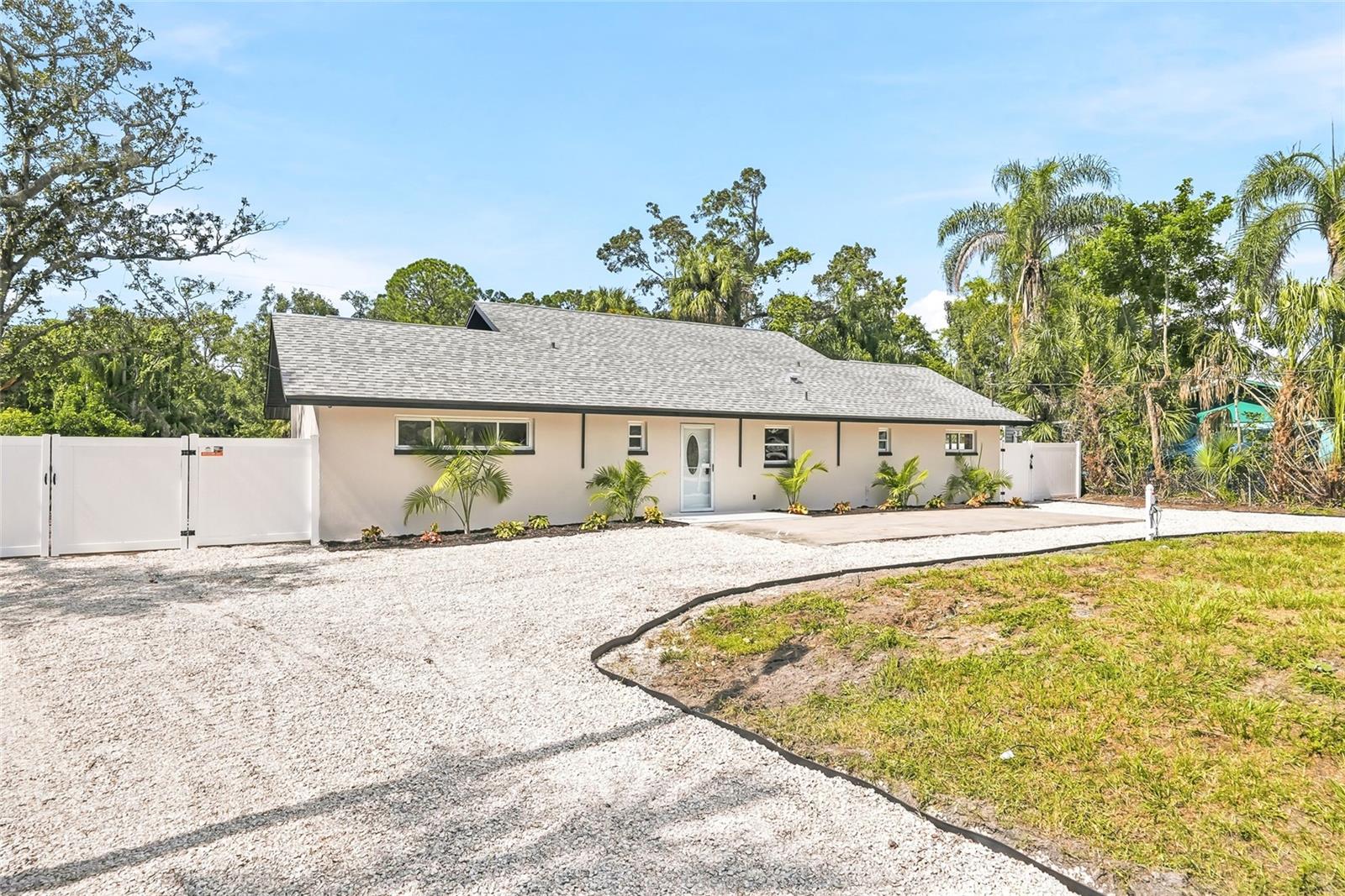 8605 JACKSON SPRINGS RD - Photo 1