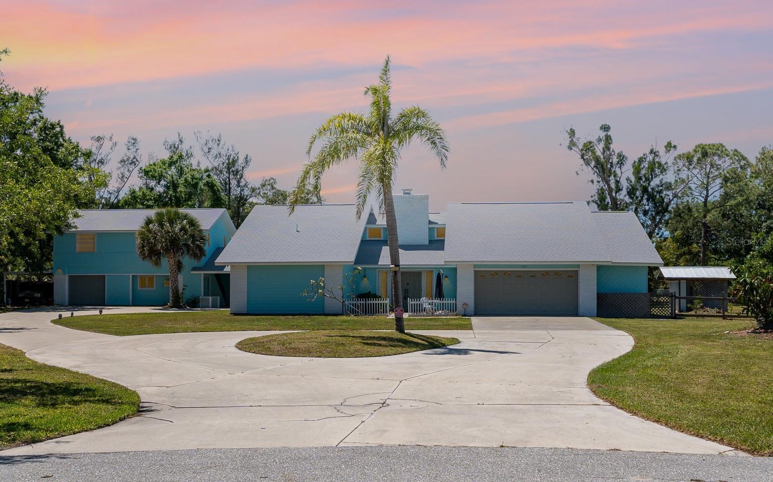 1305 GREENFIELD CIR - Photo 1