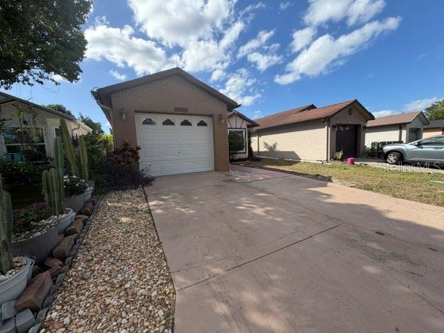 6615 CROSSBOW LN - Photo 1