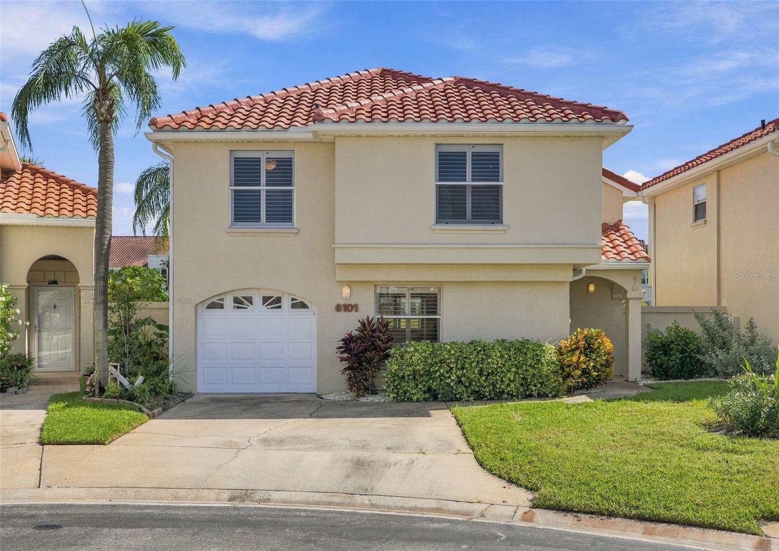 6101 MIRADA CIR - Photo 1