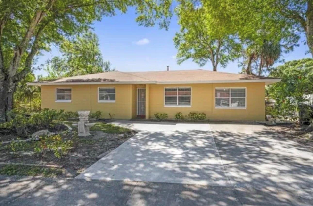 5831 HAMMON DR - Photo 1