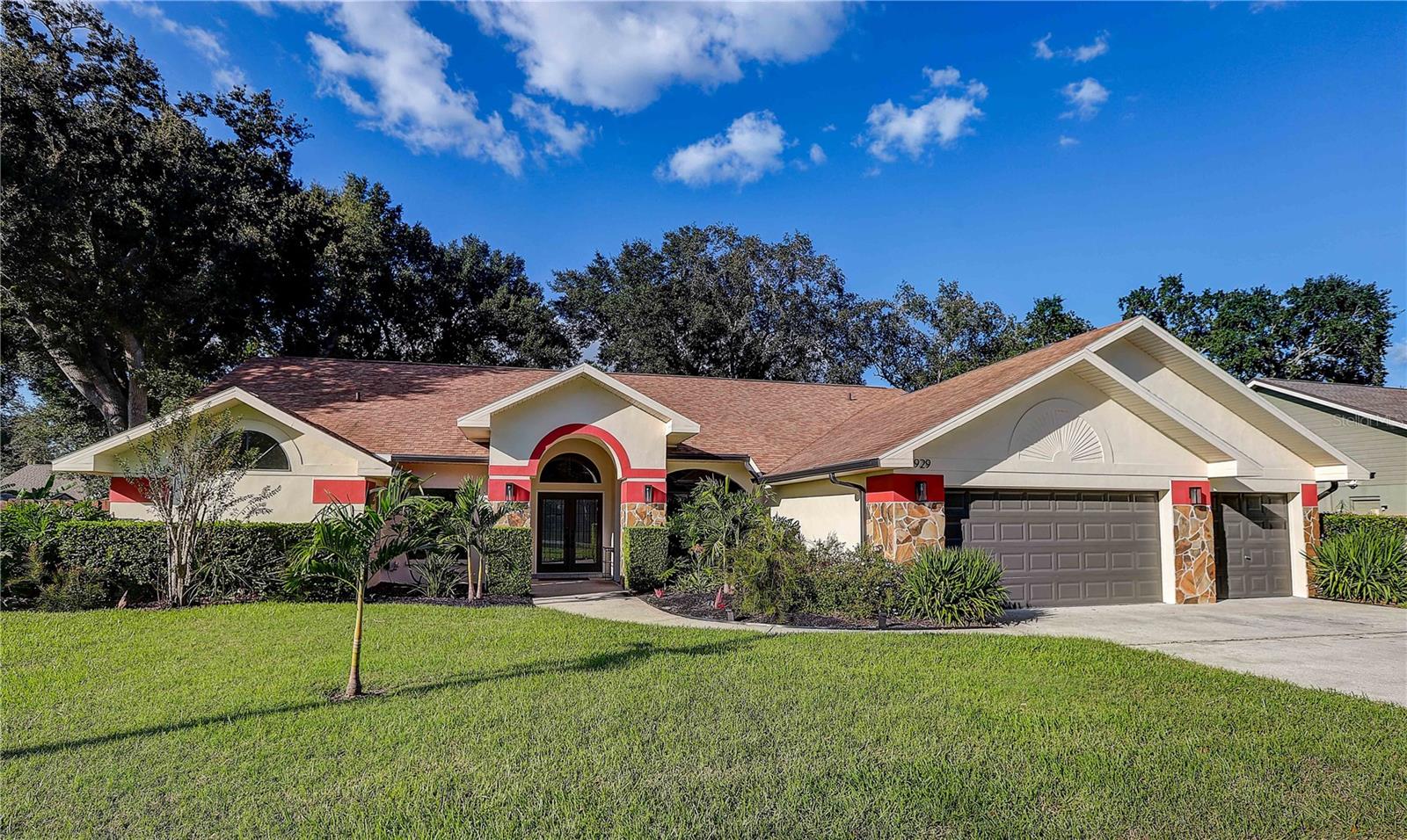 3929 BUCKINGHAM LOOP DR - Photo 1