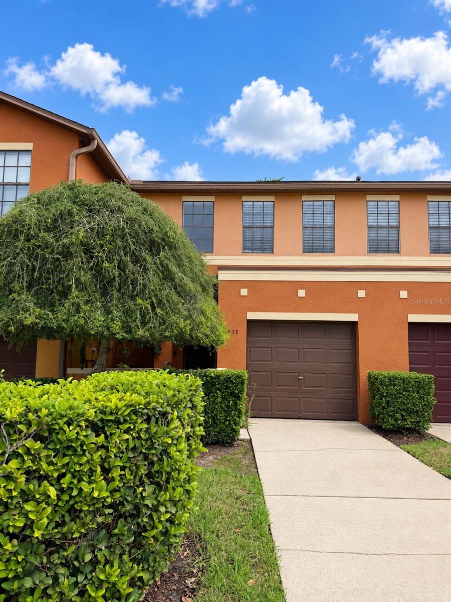 1038 BLACKWATER DR - Photo 1