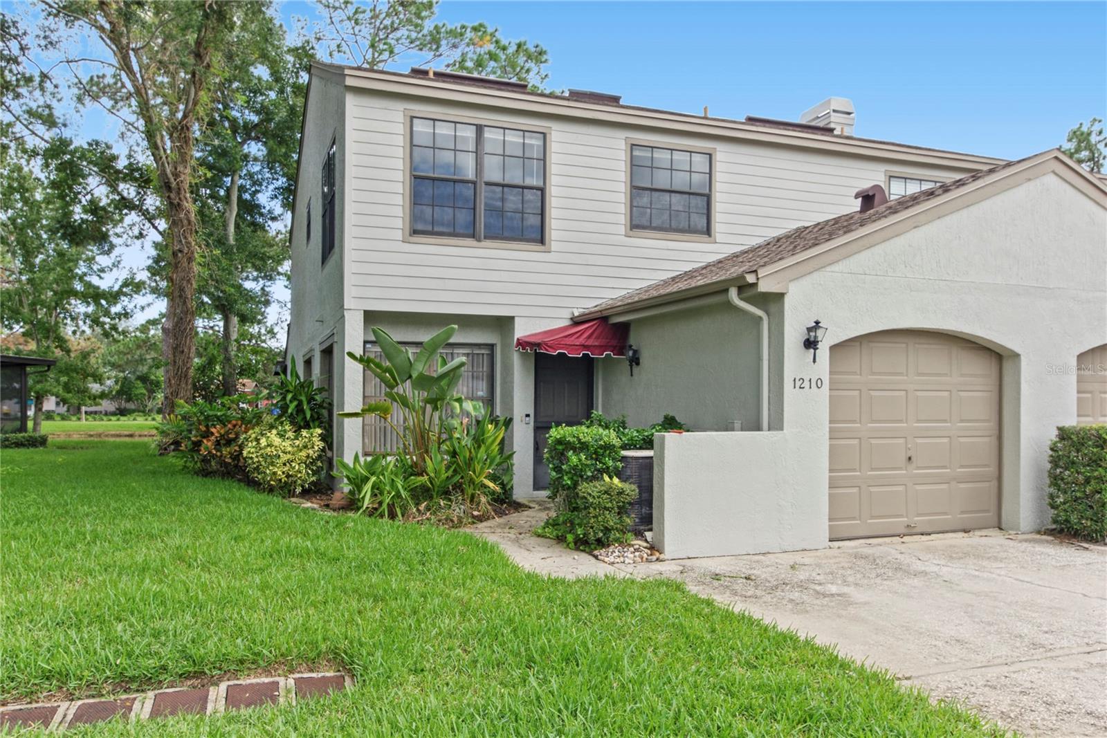 1210 HOUNDS RUN - Photo 1