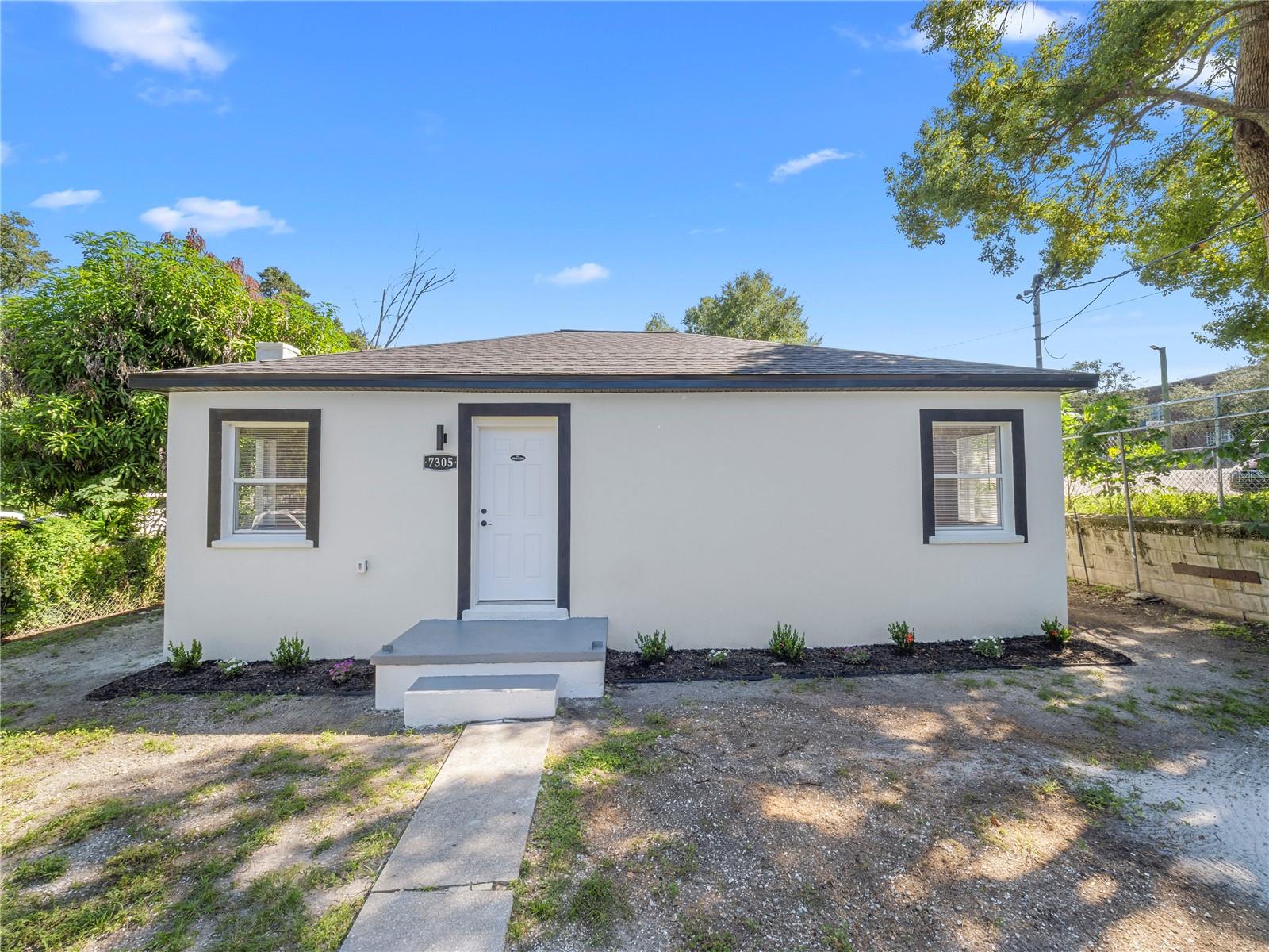 7305 N TALIAFERRO AVE - Photo 1