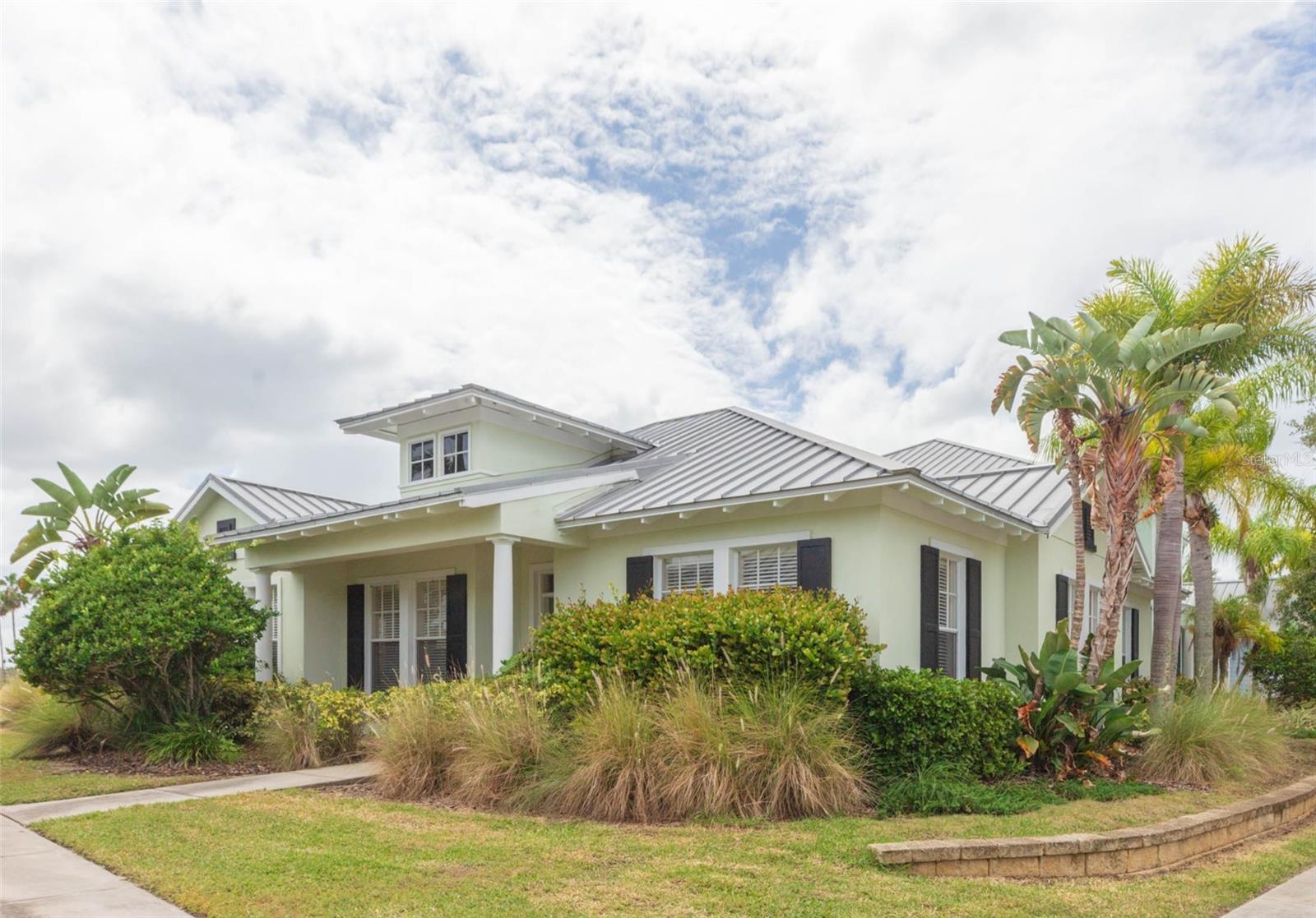 320 IBISVIEW LN - Photo 1
