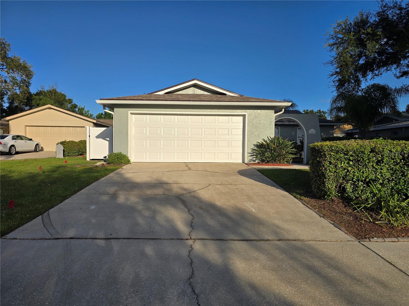1007 VINEYARD CT - Photo 1