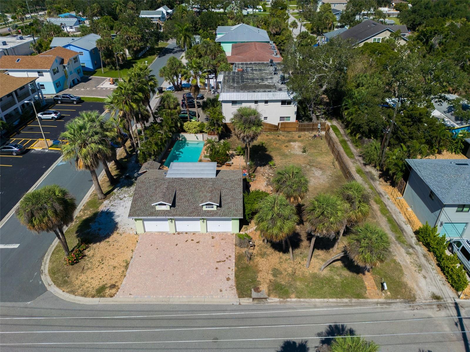 5719 29TH AVE S - Photo 1